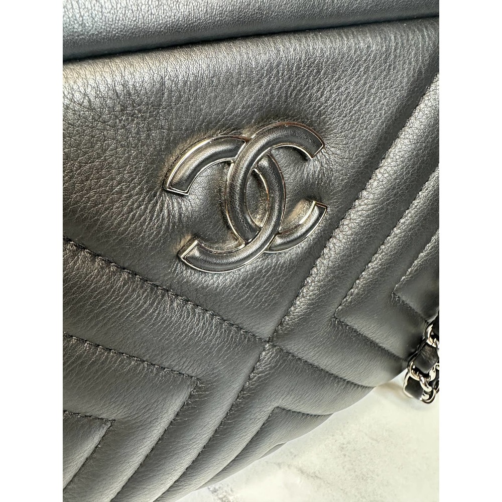 Chanel Chevron Camera Case Bag CC Black Diagonal Shoulder Purse Handbag Silver - Picture 10 of 16